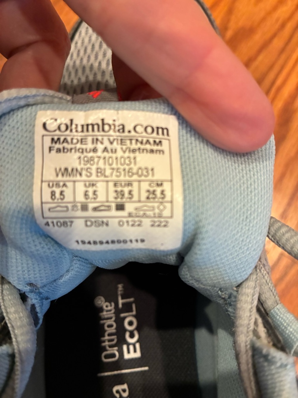 Columbia Women’s Waterproof Trail Sneakers Gray Red Mesh Hiking Shoes Size 8.5 - Picture 9 of 11